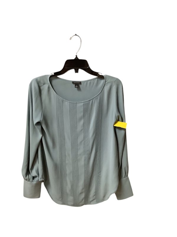 Top Long Sleeve By Ann Taylor In Grey, Size: Xs Online Hot Sale