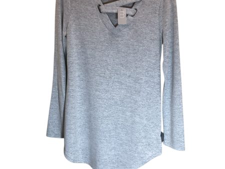 Top Long Sleeve By Maurices In Grey, Size: S Sale