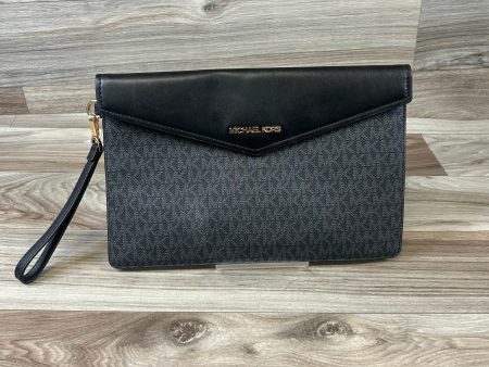 Wristlet By Michael By Michael Kors, Size: Large Sale