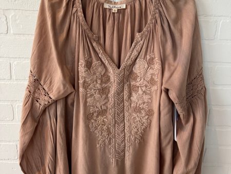 Top Long Sleeve By Solitaire In Tan, Size: L Supply