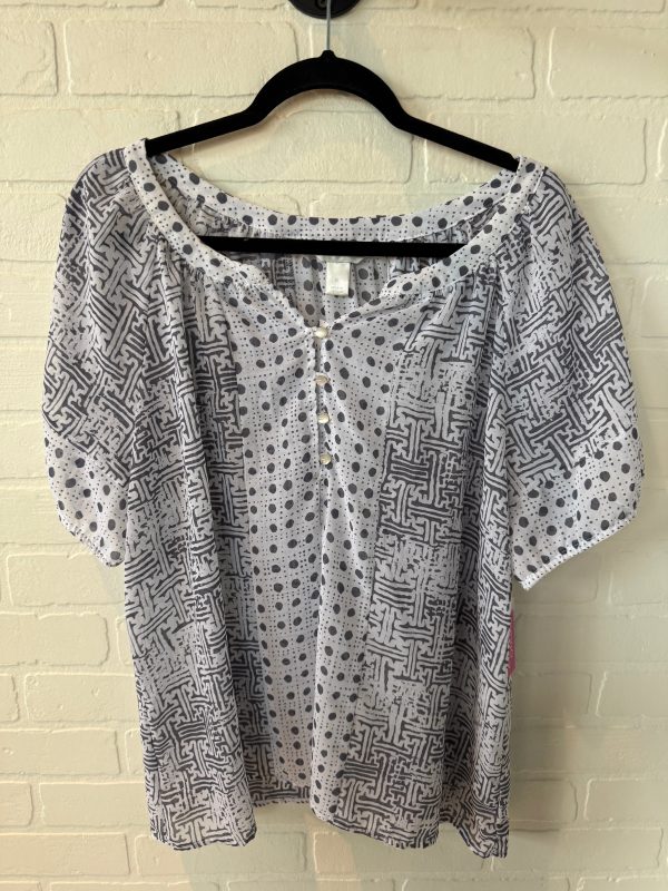 Top Short Sleeve By Christopher And Banks In Grey & White, Size: Xl For Discount