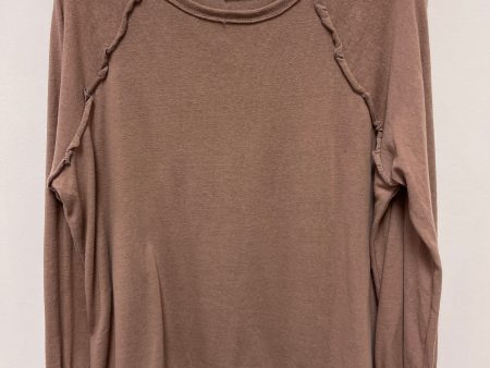 Top Long Sleeve By Clothes Mentor In Brown, Size: M on Sale