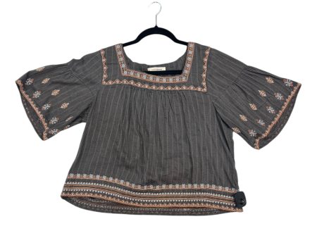 Top Short Sleeve By Lucky Brand In Grey, Size: S Online